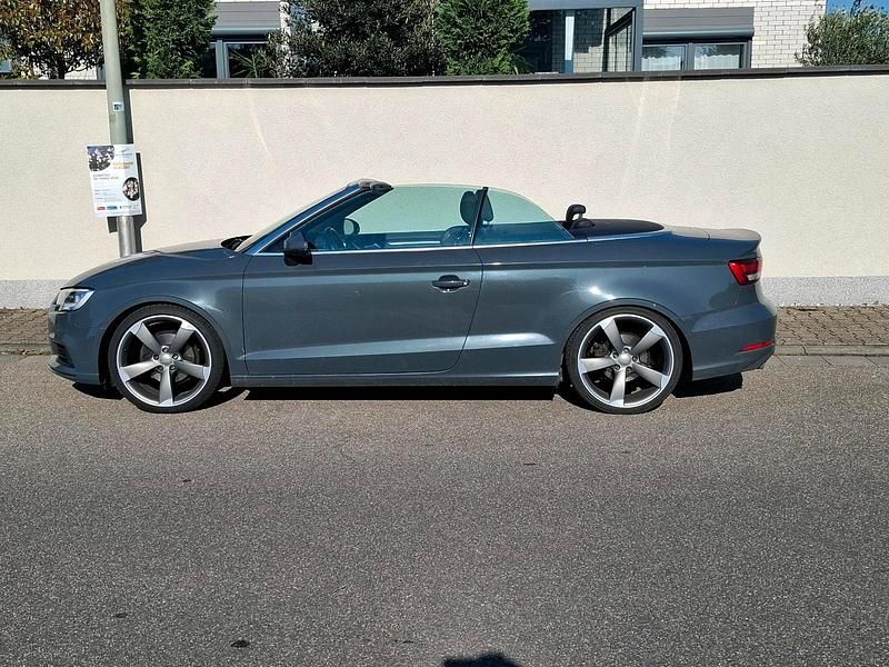 Gebraucht Audi A3 Cabriolet 150 PS (110 kW) 2017 Grau Cabrio