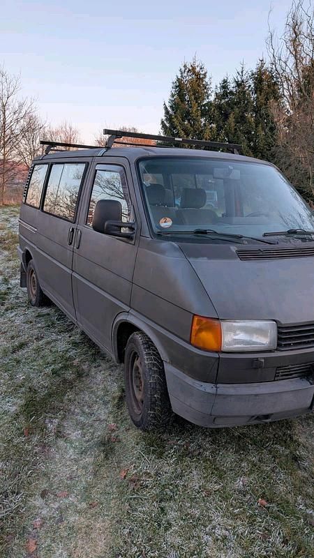 Gebraucht VW T4 77 PS (56 kW) 1995 Schwarz Van