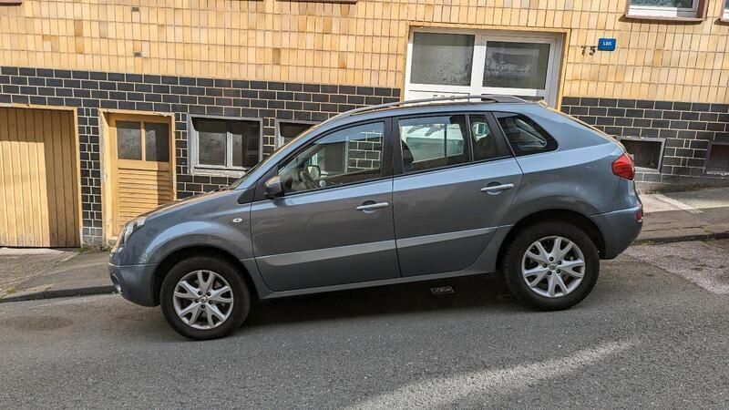 Grau Gebraucht 2008 Renault Koleos SUV | 5.600 € - Bild 1/4