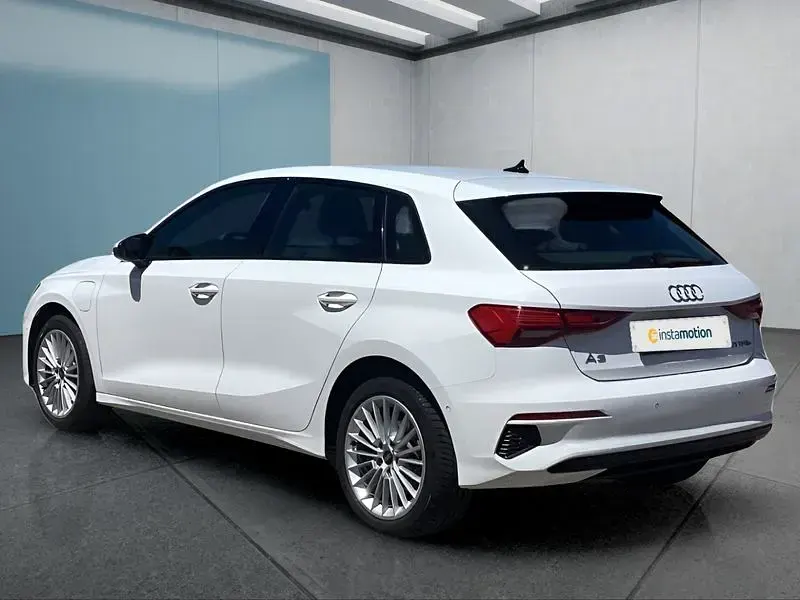 Gebraucht Audi A3 Sportback 204 PS (150 kW) 2023 Weiß Kleinwagen