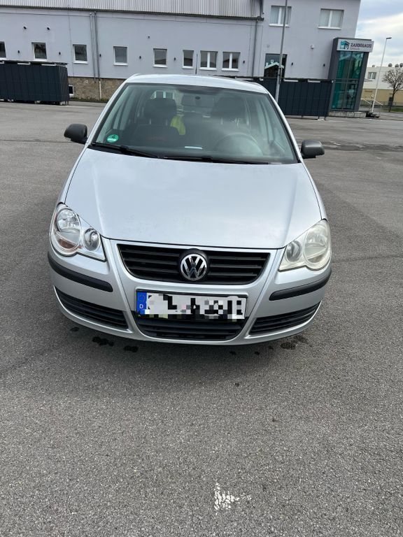Grau Gebraucht 2006 VW Polo Goal Limousine | 4.500 € (Fairer Preis) - Bild 1/4