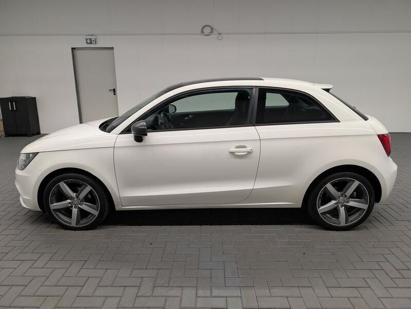 Second-hand Audi A1 Ambiente 86 CP (63 kW) 2011 Alb Hatchback