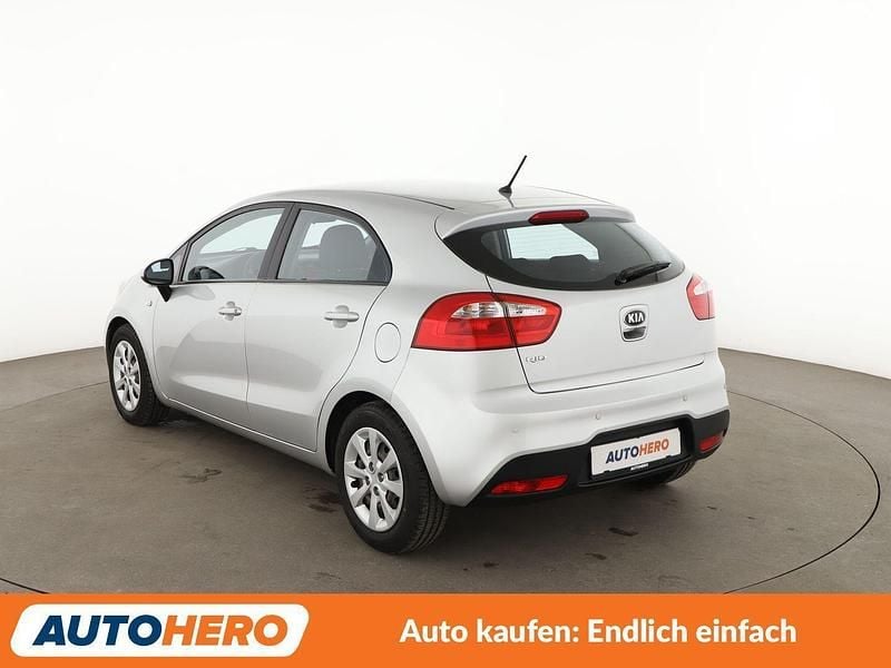 Gebraucht Kia Rio Edition 7 109 PS (80 kW) 2014 Silber Kleinwagen