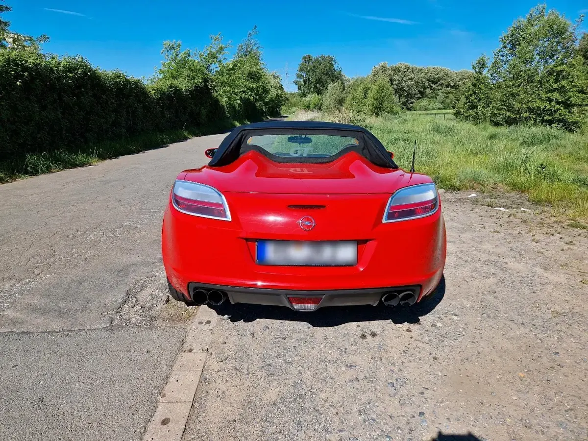 Gebraucht Opel GT 264 PS (194 kW) 2008 Rot Cabrio