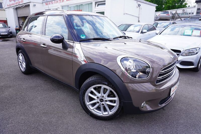 Braun Gebraucht 2015 Mini Cooper Countryman SUV | 16.490 € (Etwas zu teuer) - Bild 1/4