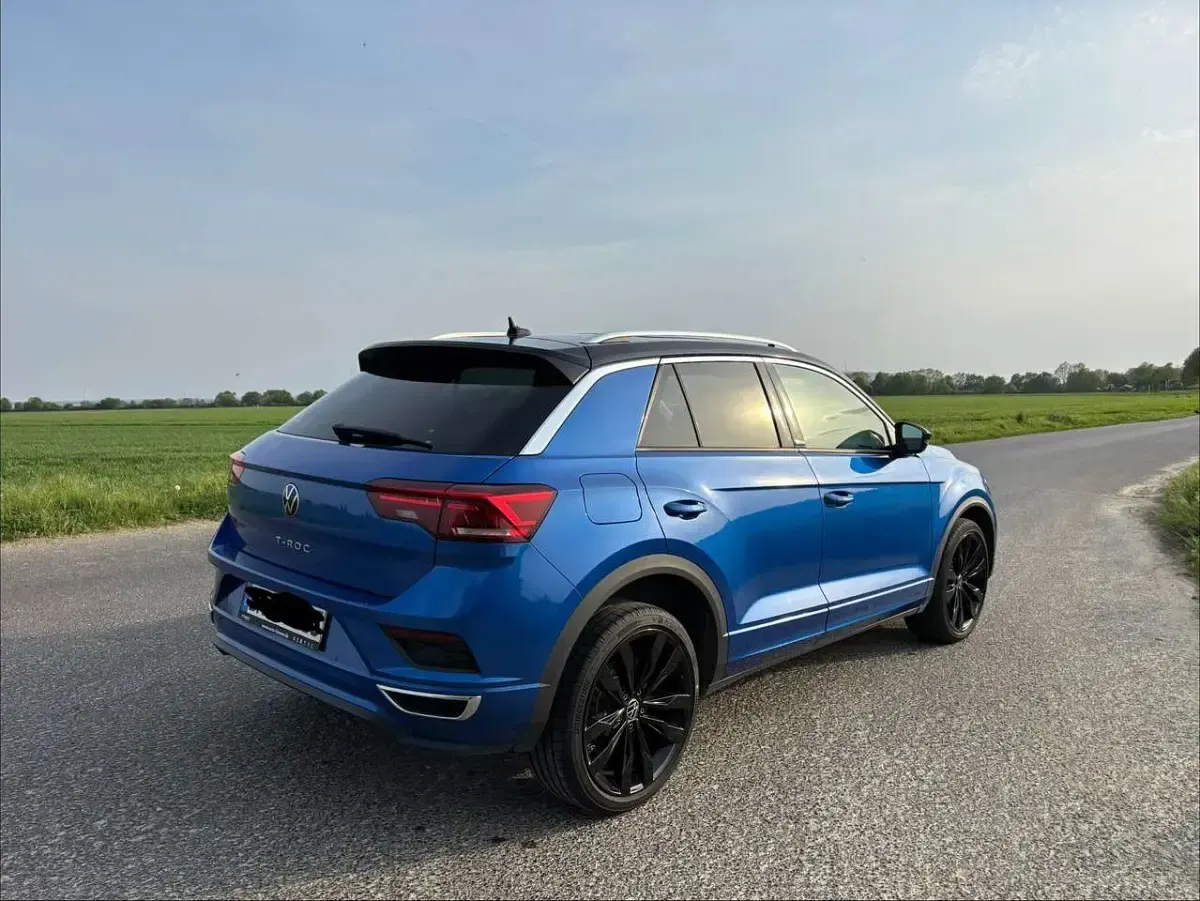 Używany VW T-Roc Active 150 KM (110 kW) 2021 Niebieski SUV