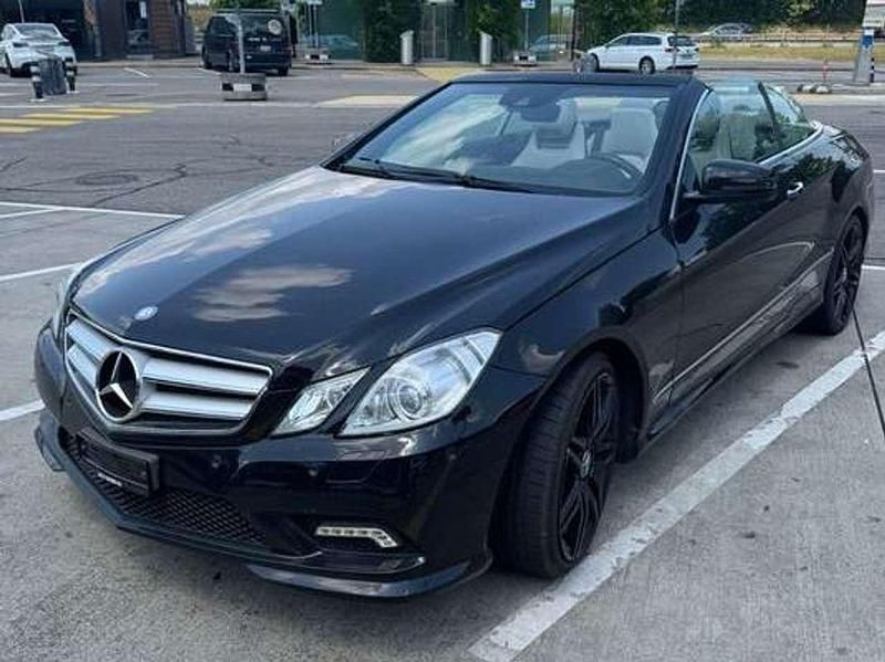 Gebraucht Mercedes E500 Elegance 387 PS (284 kW) 2011 Schwarz Cabrio