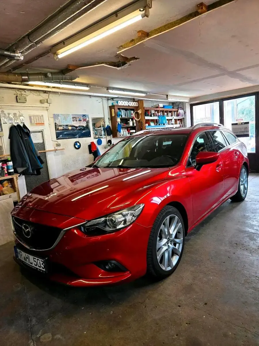 Gebraucht Mazda 6 175 PS (128 kW) 2014 Rot Kombi