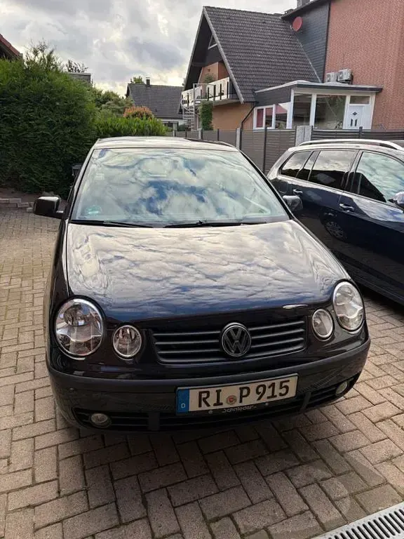 Gebraucht VW Polo Basis 64 PS (47 kW) 2002 Schwarz Limousine