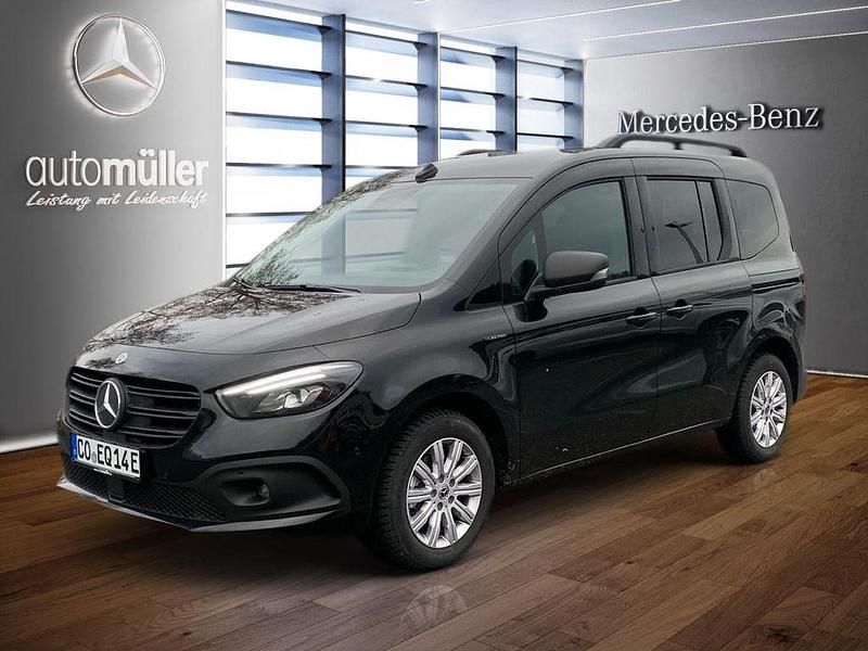 Loparitschwarz Gebraucht 2023 Mercedes eCitan Kombi | 38.990 € - Bild 1/4