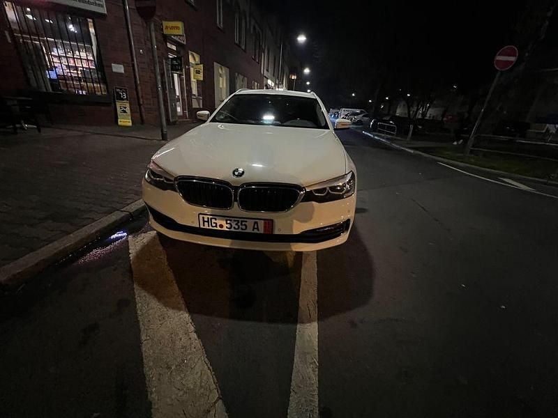 Gebraucht BMW 530 Performance 265 PS (194 kW) 2018 Weiß Kombi