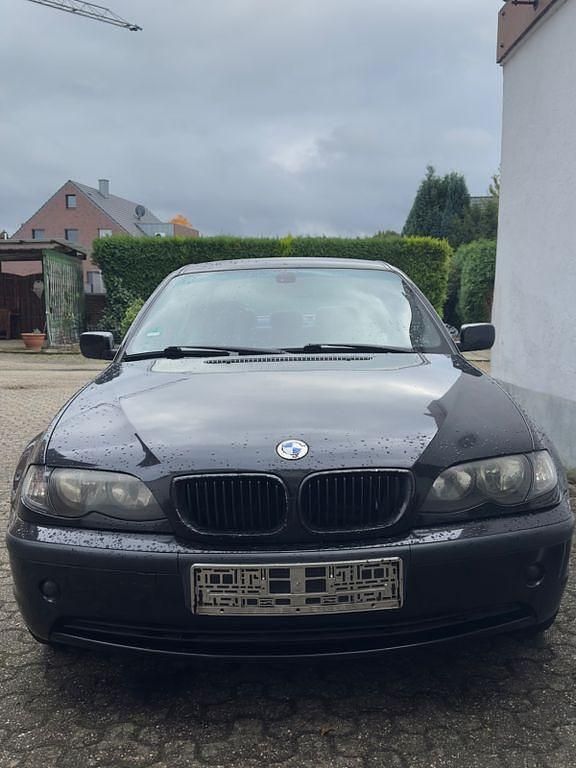 Schwarz Gebraucht 2004 BMW 316 Limousine | 1.500 € (Teuer) - Bild 1/2