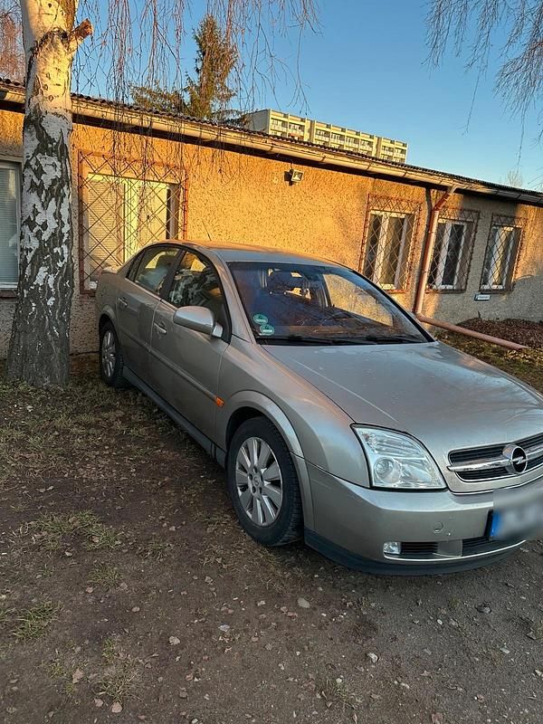 Silber Gebraucht 2003 Opel Vectra Limousine | 1.300 € - Bild 1/4
