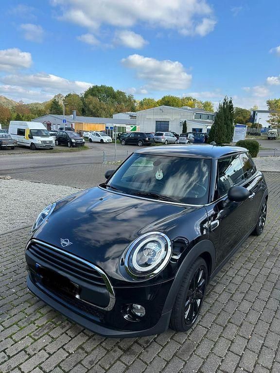Gebraucht Mini ONE 75 PS (55 kW) 2018 Schwarz Kleinwagen