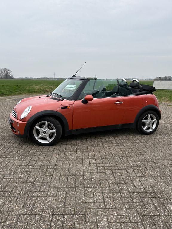 Gebraucht Mini One Cabriolet 90 PS (66 kW) 2006 Orange Cabrio