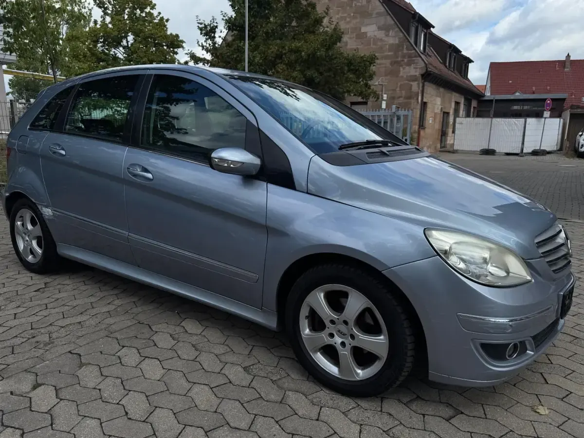 Gebraucht Mercedes B170 116 PS (85 kW) 2007 Blau Van / Kleinbus