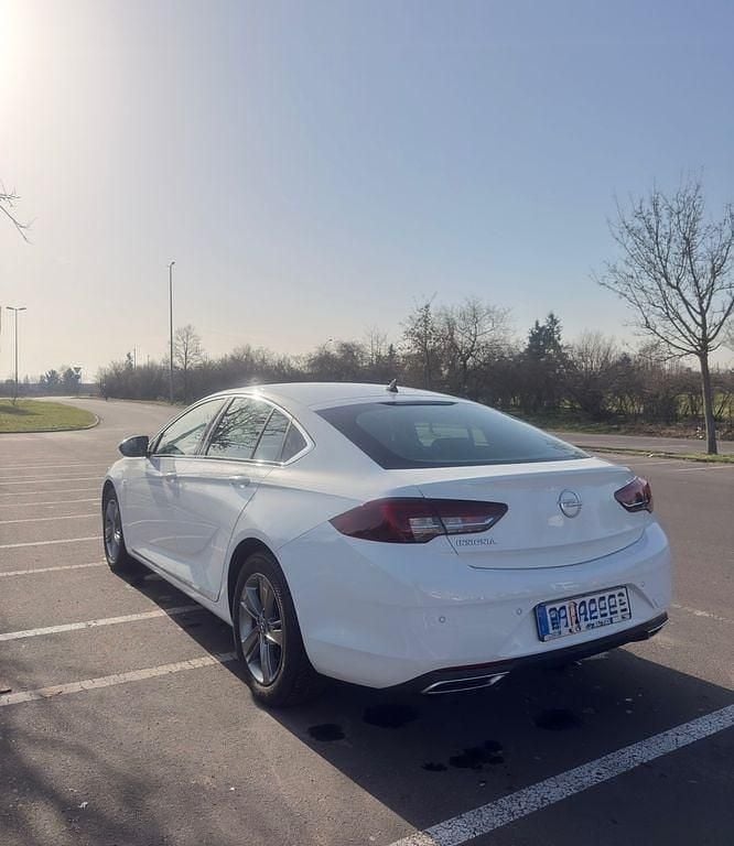 Gebraucht Opel Insignia 170 PS (125 kW) 2021 Weiß Limousine