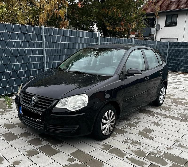 Schwarz Gebraucht 2005 VW Polo Trendline Limousine | 1.500 € (Guter Preis) - Bild 1/4