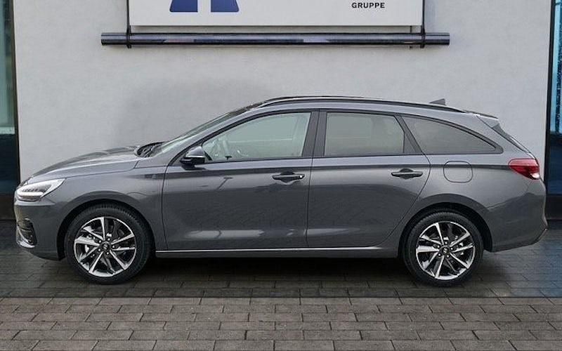 Neu Hyundai i30 Advantage 140 PS (102 kW) 2025 Ecotronic grey Kombi