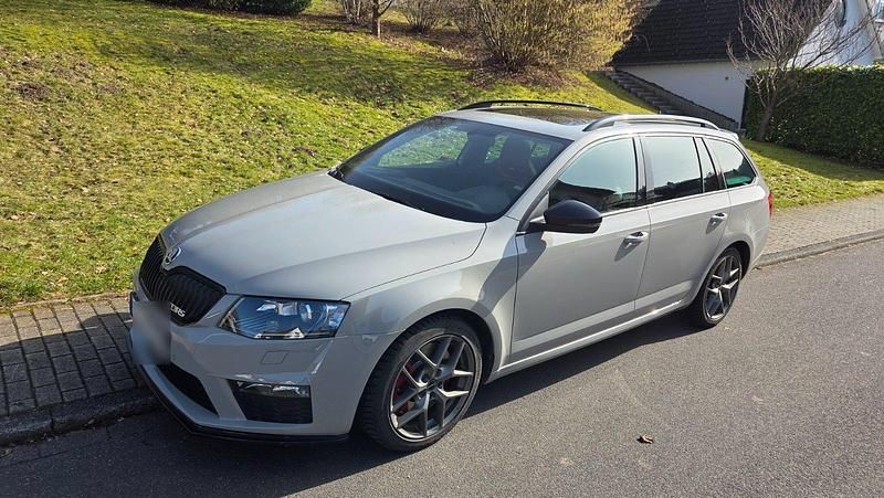 Gebraucht Skoda Octavia RS 230 PS (169 kW) 2017 Grau Kombi
