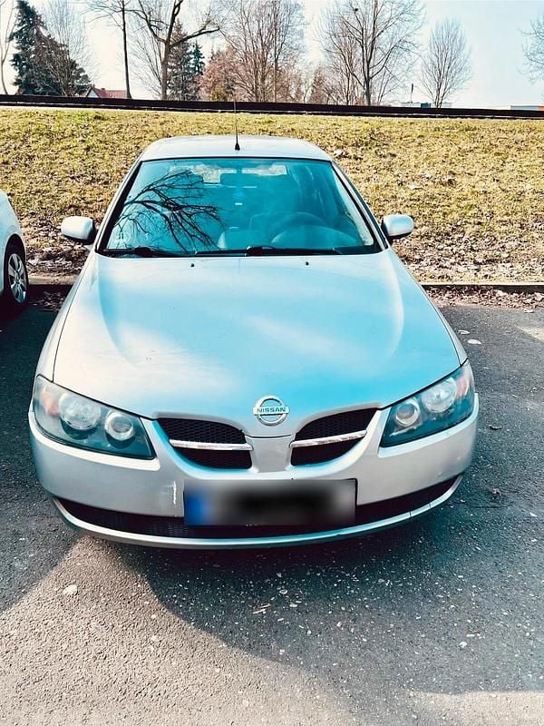 Gebraucht Nissan Almera 113 PS (83 kW) 2003 Grau Kleinwagen