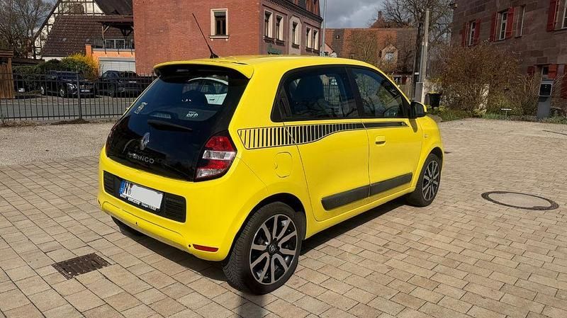 Gebraucht Renault Twingo Luxe 71 PS (52 kW) 2014 Gelb Kleinwagen