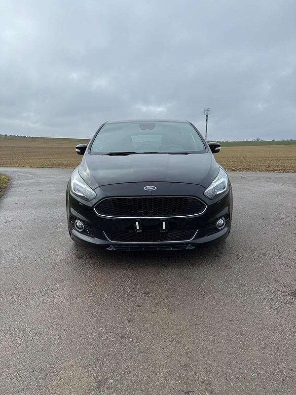 Gebraucht Ford S-MAX ST-Line 241 PS (177 kW) 2018 Schwarz Van / Kleinbus