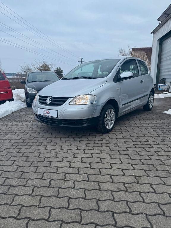 Gebraucht VW Fox Basis 75 PS (55 kW) 2006 Silber Kleinwagen
