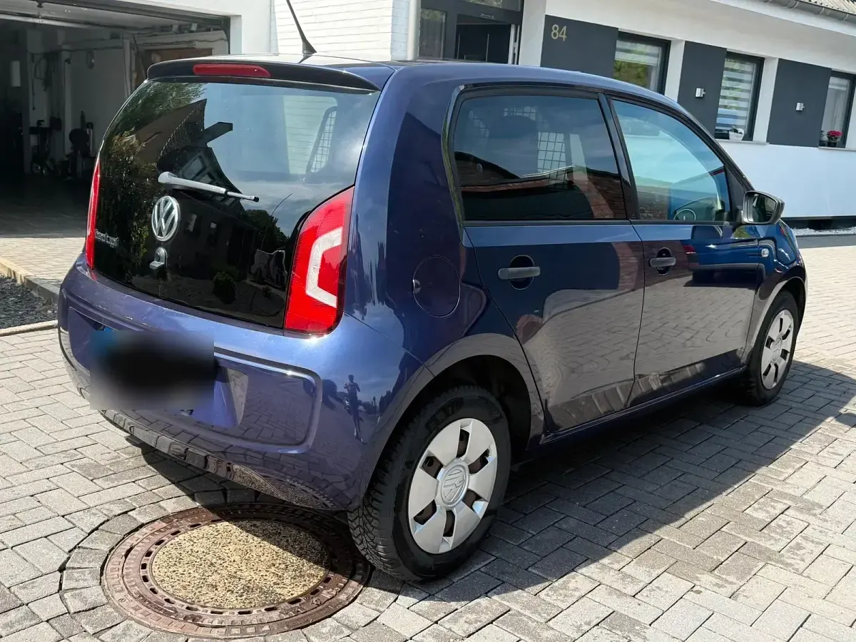 Usata VW up! 60 CV (44 kW) 2016 Blu Utilitaria