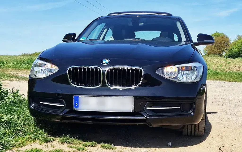 Gebraucht BMW 116 Sport Line 136 PS (100 kW) 2014 Schwarz Kleinwagen