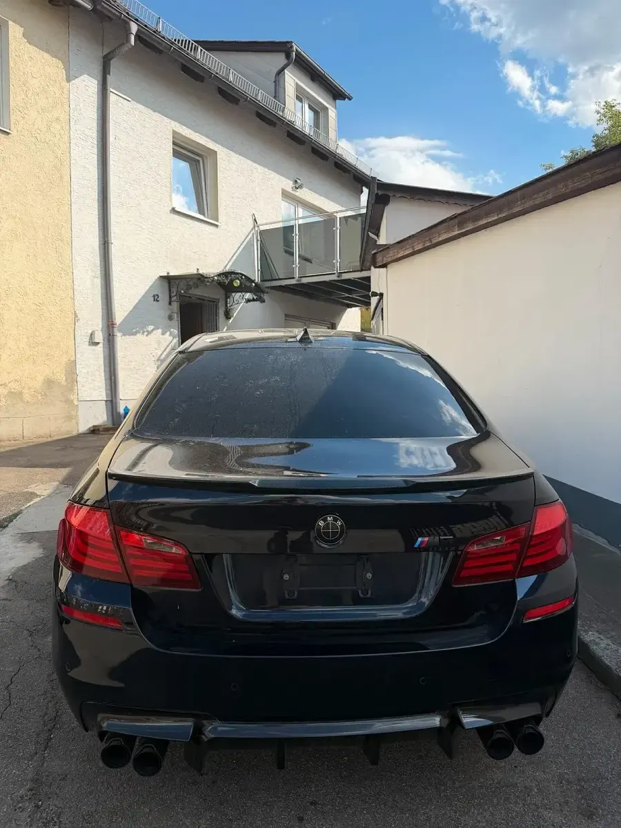 Gebraucht BMW 550 M Performance 408 PS (300 kW) 2010 Schwarz Limousine