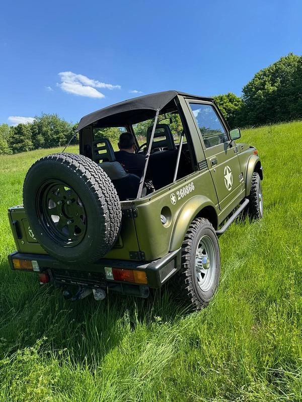 Second-hand Suzuki Samurai 64 CP (47 kW) 1988 Verde SUV