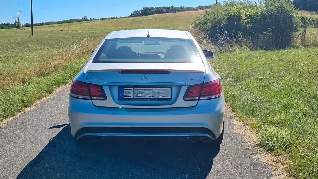 Gebraucht Mercedes E350 252 PS (185 kW) 2014 Silber Coupé