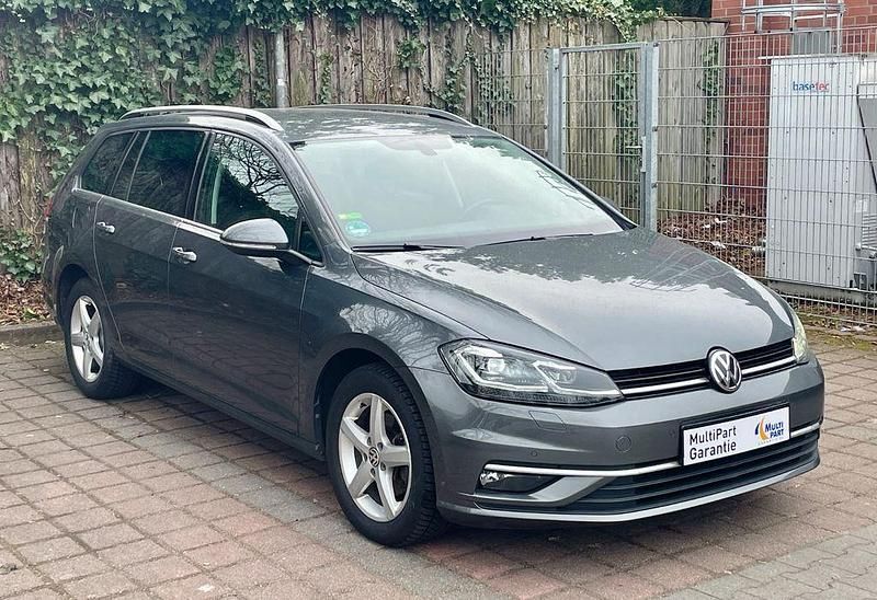 Gebraucht VW Golf VII Highline 150 PS (110 kW) 2018 Grau Kombi