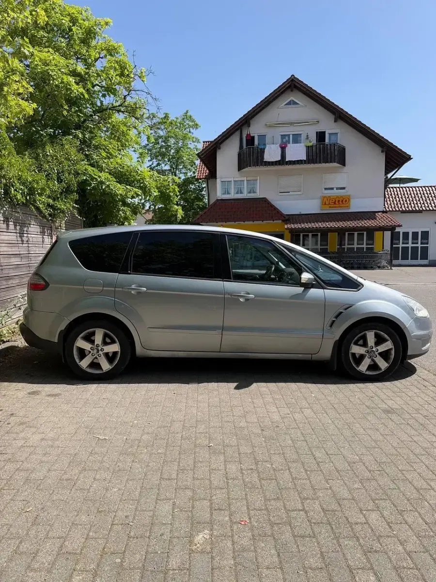 Gebraucht Ford S-MAX S 140 PS (102 kW) 2008 Silber Van / Kleinbus