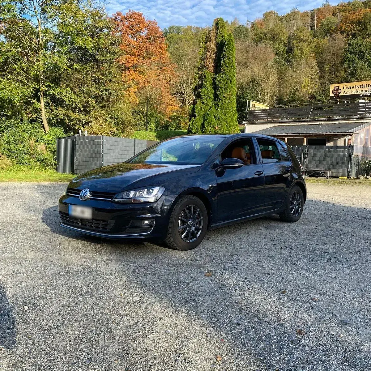 Gebraucht VW Golf VII Edition 125 PS (91 kW) 2014 Schwarz Limousine