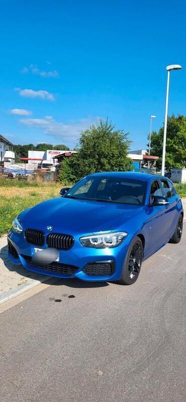 Blau Gebraucht 2018 BMW M140 M Sport Limousine | 28.900 € (Guter Preis) - Bild 1/4