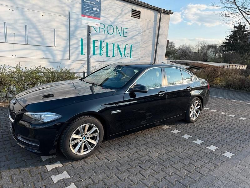 Gebraucht BMW 520 190 PS (139 kW) 2016 Beige Limousine