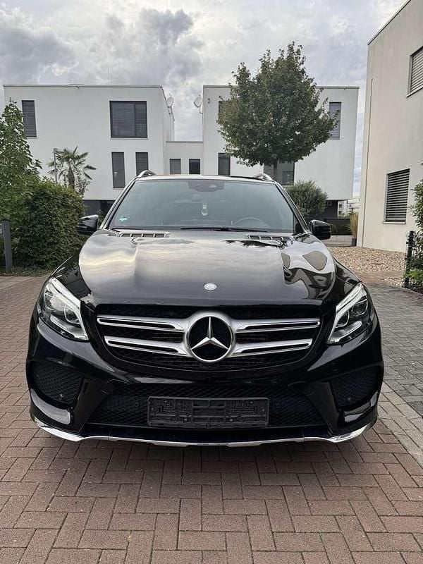 Gebraucht Mercedes GLE350 AMG line 258 PS (189 kW) 2016 SUV