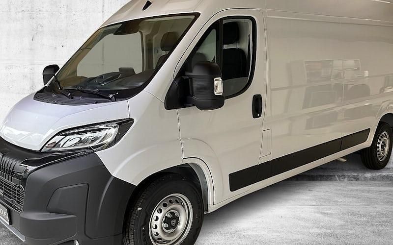 Gebraucht Peugeot Boxer 140 PS (102 kW) 2024 Weiß Van