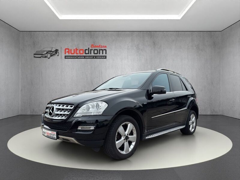 Schwarz Gebraucht 2010 Mercedes ML300 SUV | 14.999 € - Bild 1/4