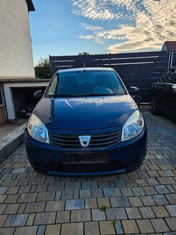 Blau Gebraucht 2010 Dacia Sandero Kleinwagen | 1.900 € (Guter Preis) - Bild 1/4