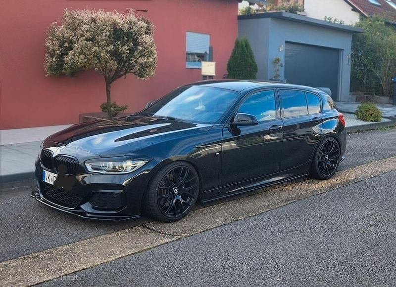 Schwarz Gebraucht 2017 BMW M140 M Sport Limousine | 29.699 € (Fairer Preis) - Bild 1/4