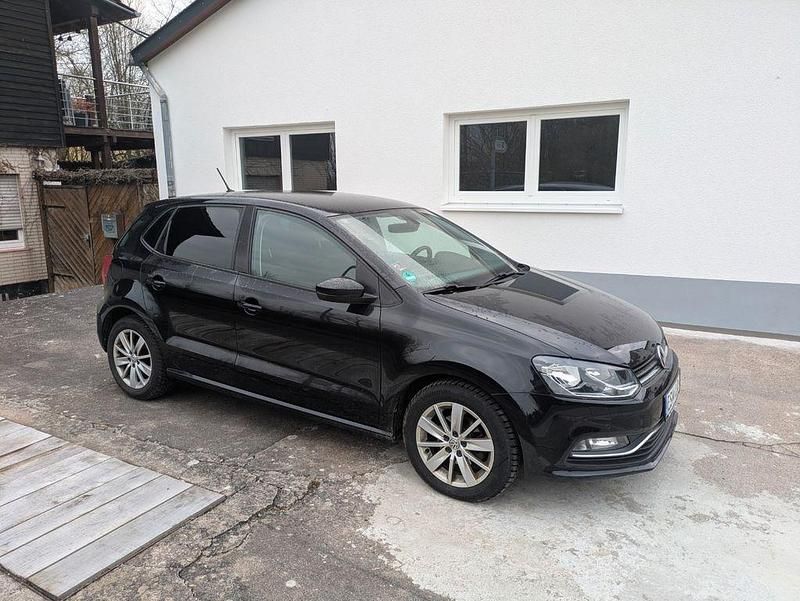 Gebraucht VW Polo Comfortline 90 PS (66 kW) 2017 Schwarz Limousine