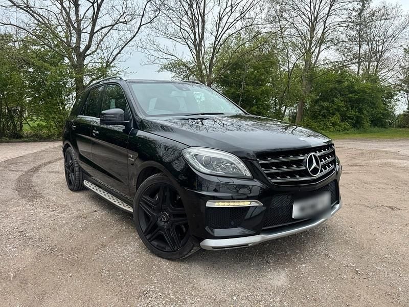 Gebraucht Mercedes ML63 AMG AMG 525 PS (386 kW) 2012 Schwarz SUV