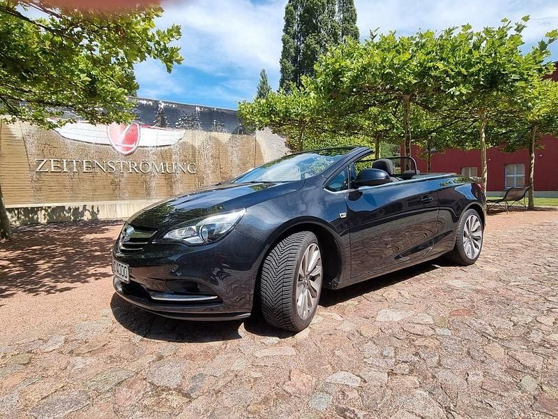 Gebraucht Opel Cascada Innovation 140 PS (102 kW) 2013 Schwarz Cabrio