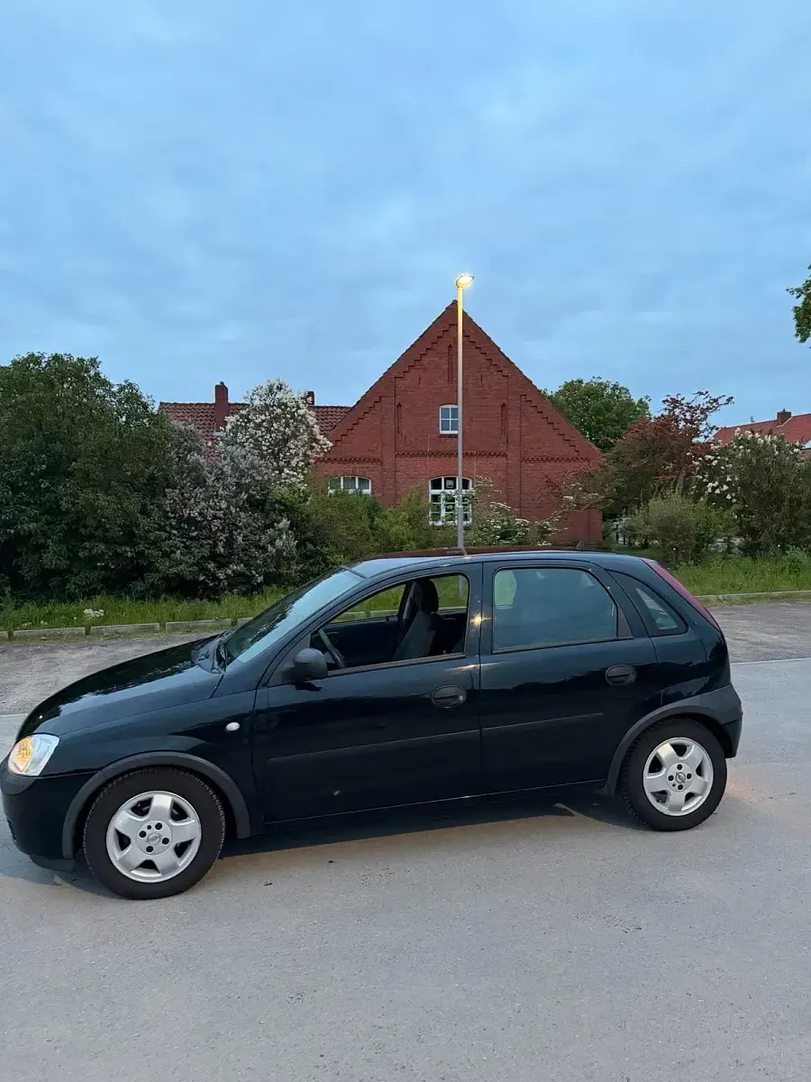 Gebraucht Opel Corsa 60 PS (44 kW) 2002 Schwarz Kleinwagen