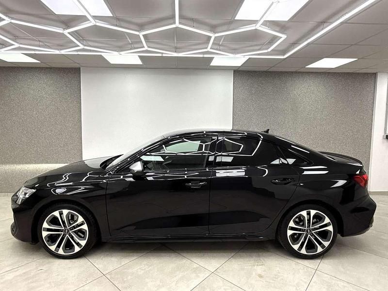 Gebraucht Audi S3 333 PS (244 kW) 2025 Mythosschwarz metallic (metallic) Limousine