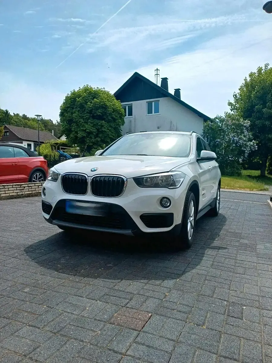 Używany BMW X1 140 KM (102 kW) 2017 Biały SUV