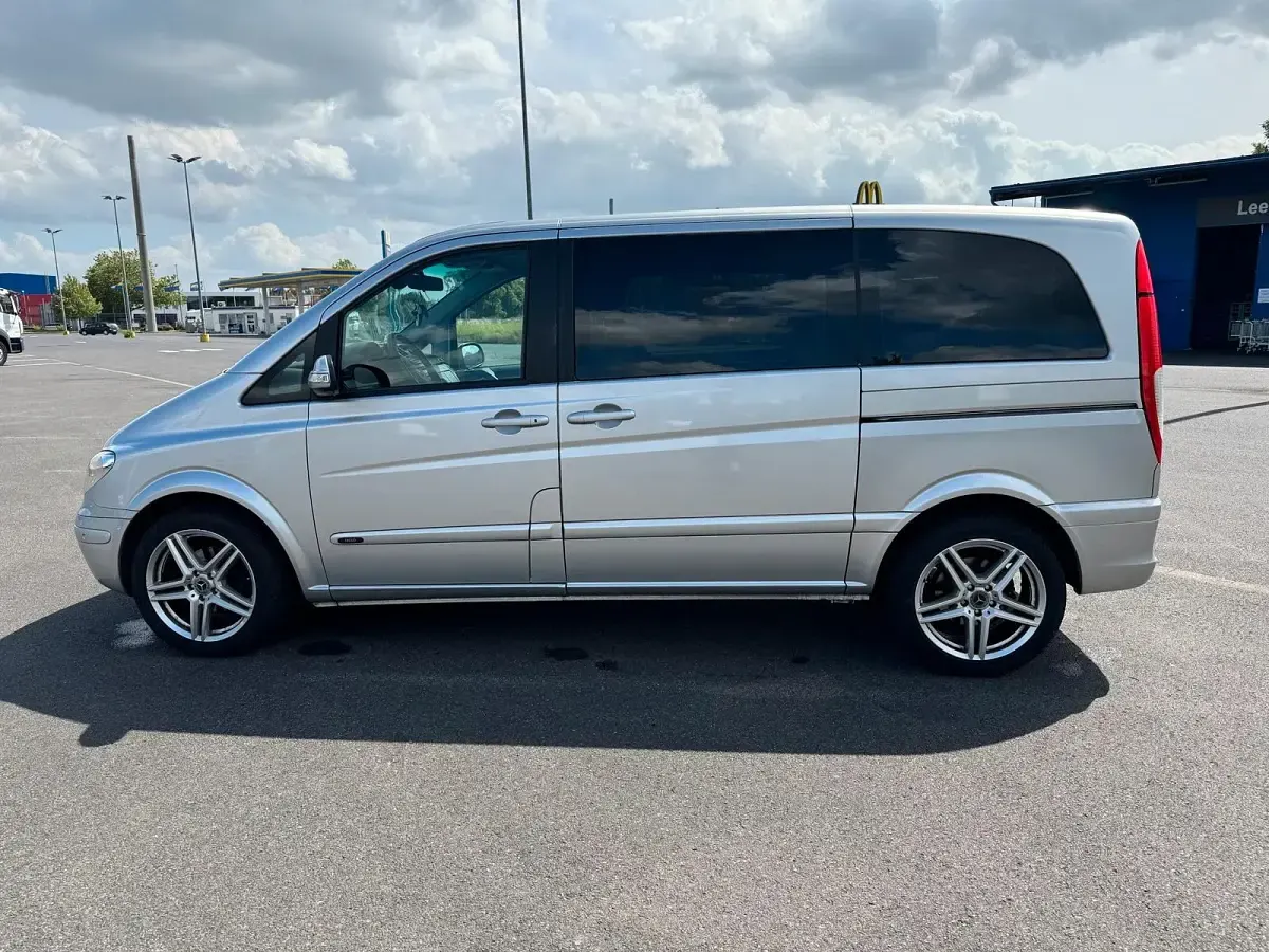 Gebraucht Mercedes Viano 150 PS (110 kW) 2006 Silber Van / Kleinbus